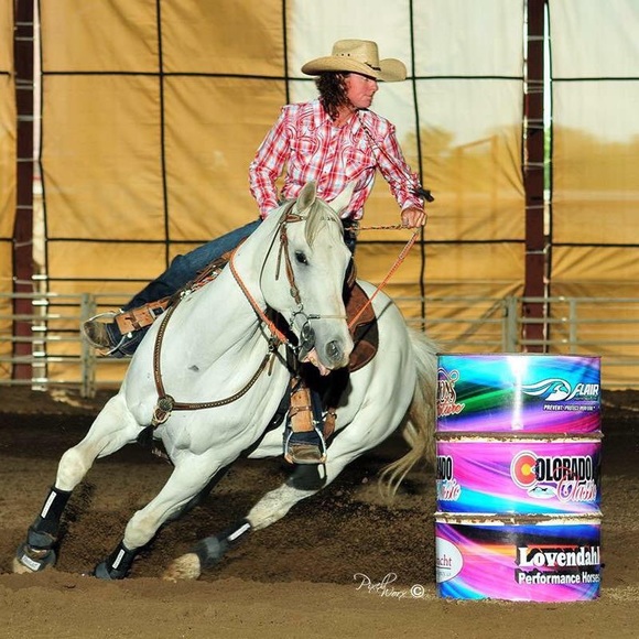 Meet your Posher, Leslie - Picture 2 of 2